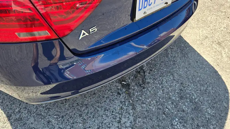 2015 Audi A5 Progressiv, modrá, 173 100 km, dovoz Kanada — foto 5 z 7