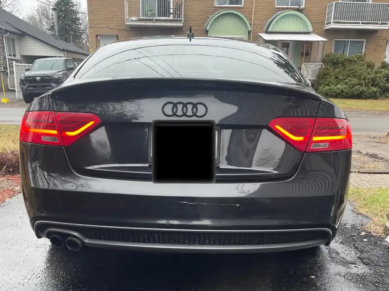 2016 Audi A5 Progressiv plus, černá, 144 000 km, dovoz Kanada — foto 4 z 12