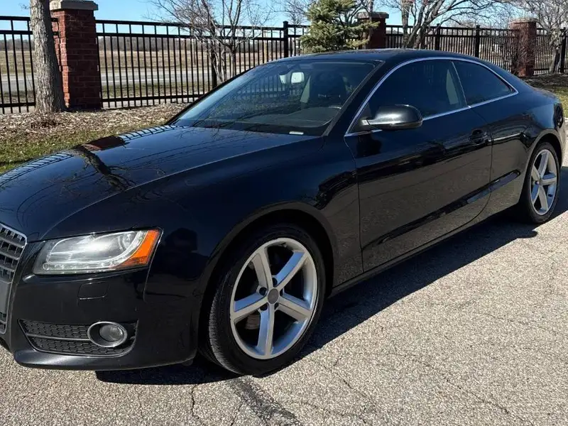 2012 Audi A5, černá, 165 000 km, dovoz Kanada — foto 3 z 5