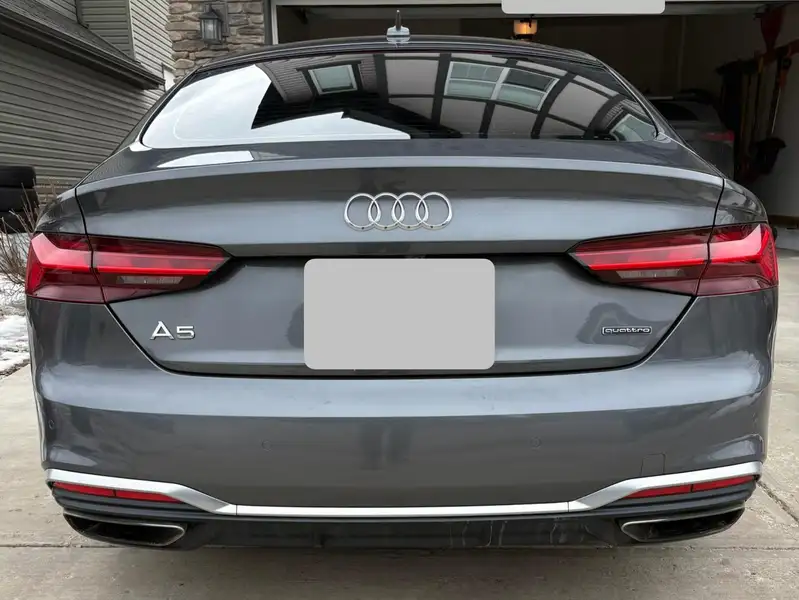 2020 Audi A5 Technik, šedá, 65 000 km, dovoz Kanada — foto 2 z 5