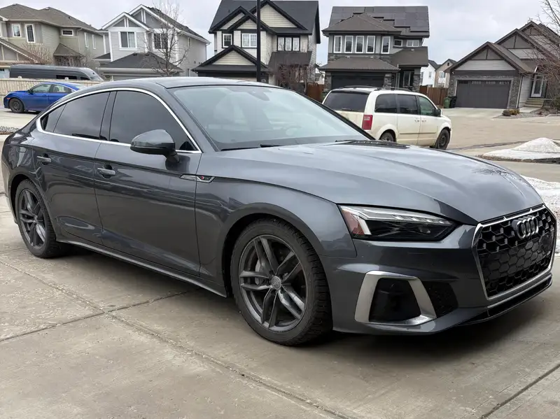 2020 Audi A5 Technik, šedá, 65 000 km, dovoz Kanada — foto 3 z 5