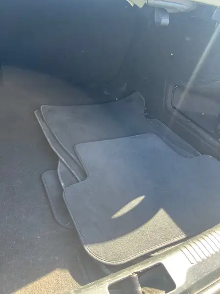 2016 Audi A5 Progressiv plus, bílá, 180 000 km, dovoz Kanada — foto 11 z 12