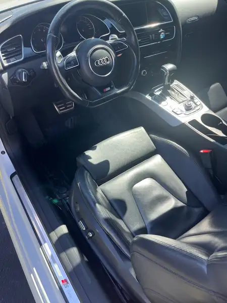 2016 Audi A5 Progressiv plus, bílá, 180 000 km, dovoz Kanada — foto 3 z 12