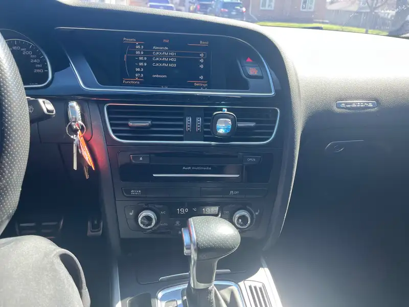 2016 Audi A5 Progressiv plus, bílá, 180 000 km, dovoz Kanada — foto 5 z 12