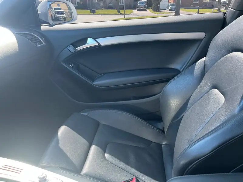 2016 Audi A5 Progressiv plus, bílá, 180 000 km, dovoz Kanada — foto 6 z 12