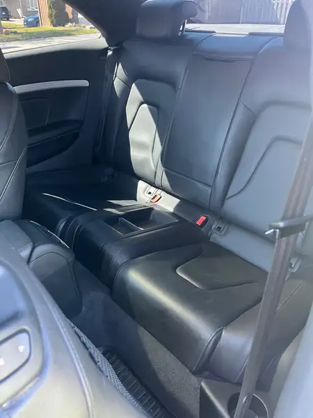 2016 Audi A5 Progressiv plus, bílá, 180 000 km, dovoz Kanada — foto 8 z 12
