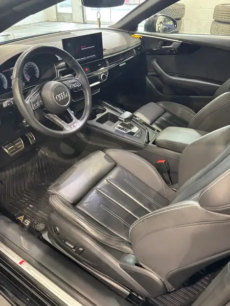 2021 Audi A5 Progressiv, černá, 51 400 km, dovoz Kanada — foto 4 z 8