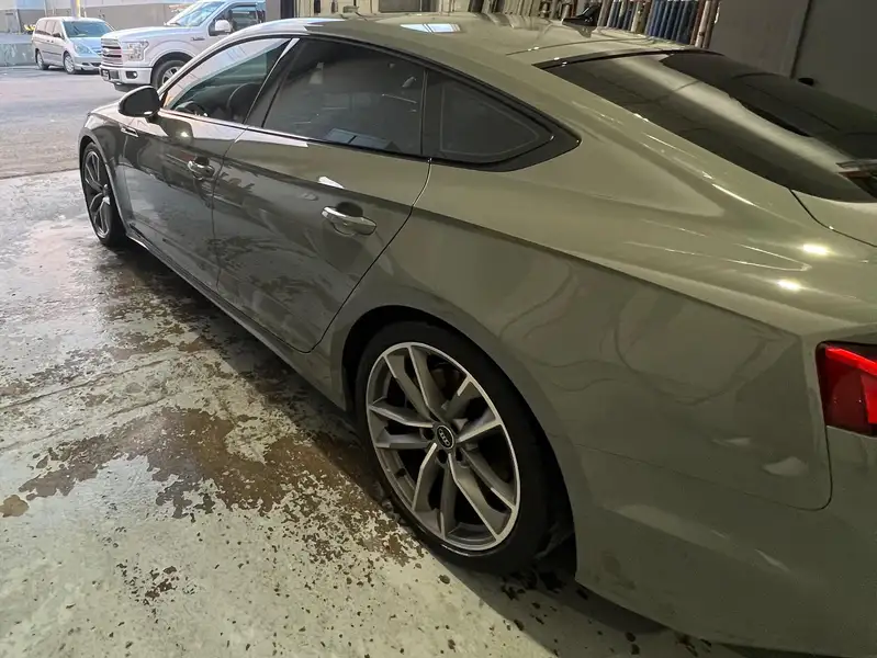 2021 Audi A5 Progressiv, šedá, 21 000 km, dovoz Kanada — foto 3 z 7