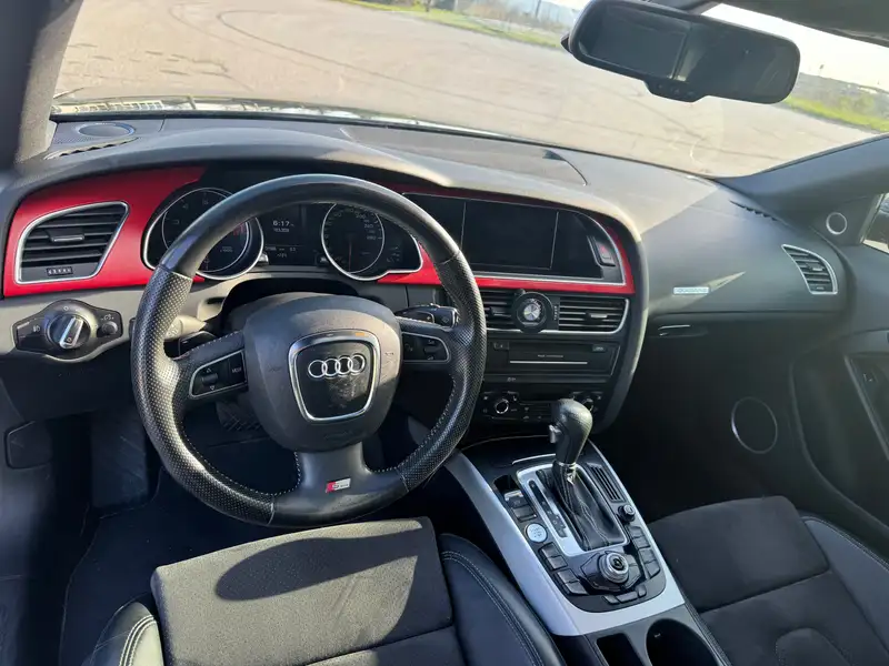 2011 Audi A5, černá, 230 000 km, dovoz Kanada — foto 6 z 10