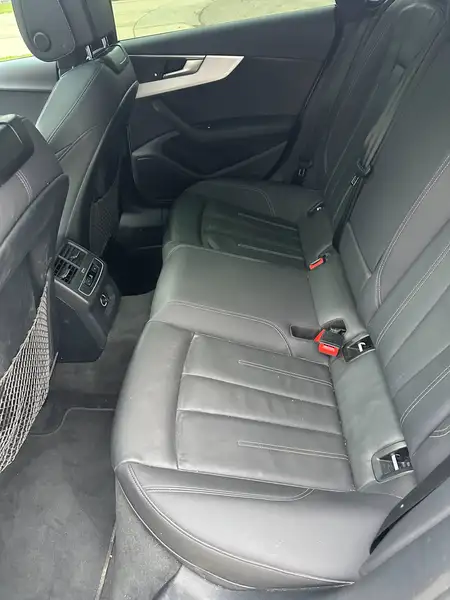 2020 Audi A5 Progressiv, bílá, 104 000 km, dovoz Kanada — foto 4 z 6