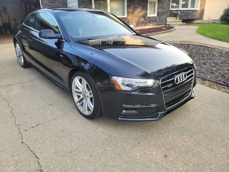 2015 Audi A5 Progressiv, černá, 154 000 km, dovoz Kanada — foto 2 z 9