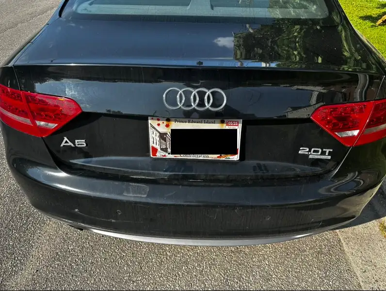 2012 Audi A5 Premium Plus, černá, 138 000 km, dovoz Kanada — foto 12 z 12