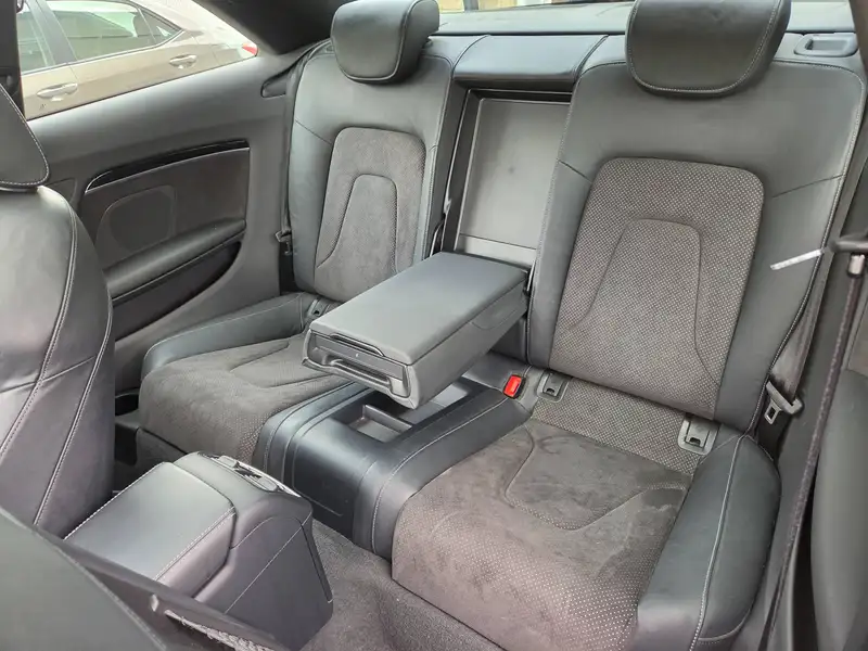 2016 Audi A5 Progressiv plus, šedá, 195 000 km, dovoz Kanada — foto 11 z 12