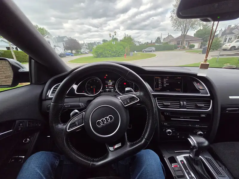 2016 Audi A5 Progressiv plus, šedá, 195 000 km, dovoz Kanada — foto 9 z 12