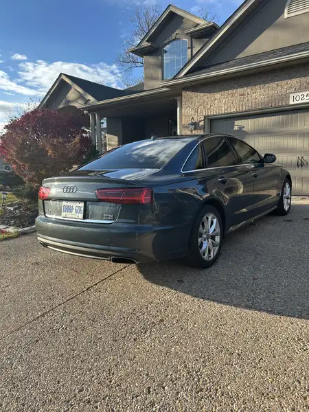 2016 Audi A6 Technik, modrá, 153 956 km, dovoz Kanada — foto 2 z 12