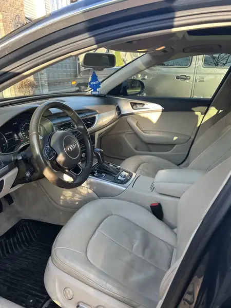 2016 Audi A6 Technik, modrá, 153 956 km, dovoz Kanada — foto 9 z 12