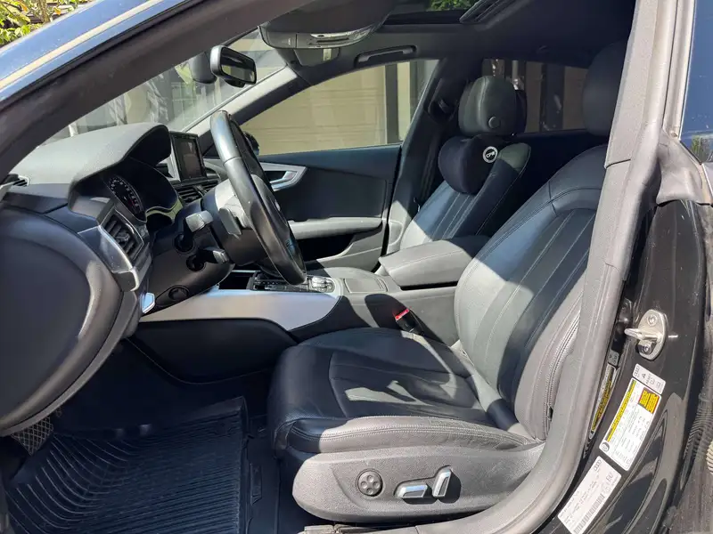 2016 Audi A7 Progressiv, černá, 157 000 km, dovoz Kanada — foto 10 z 12