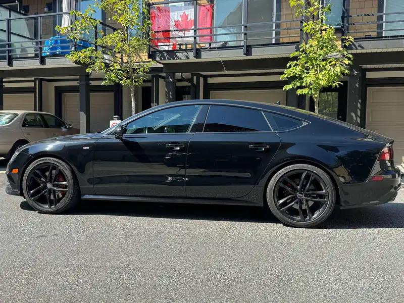 2016 Audi A7 Progressiv, černá, 157 000 km, dovoz Kanada — foto 2 z 12