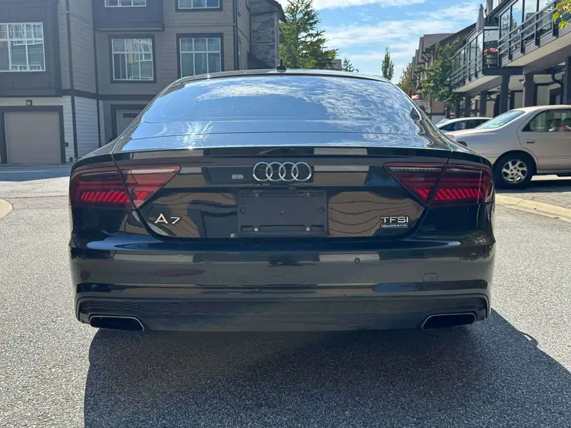 2016 Audi A7 Progressiv, černá, 157 000 km, dovoz Kanada — foto 5 z 12