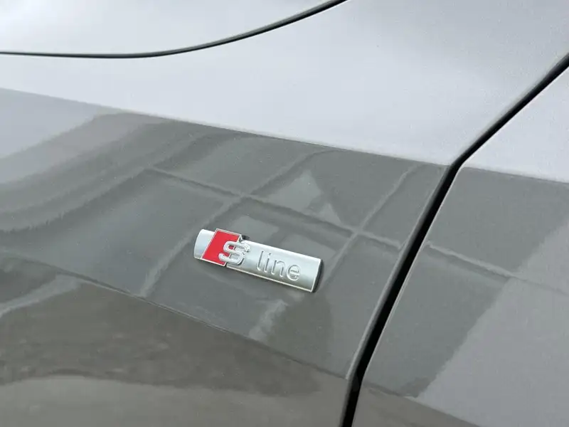 2023 Audi A7 Progresif S-Line, šedá, 58 593 km, dovoz Kanada — foto 10 z 12
