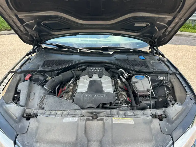 2012 Audi A7 Premium Plus, šedá, 155 000 km, dovoz Kanada — foto 11 z 12