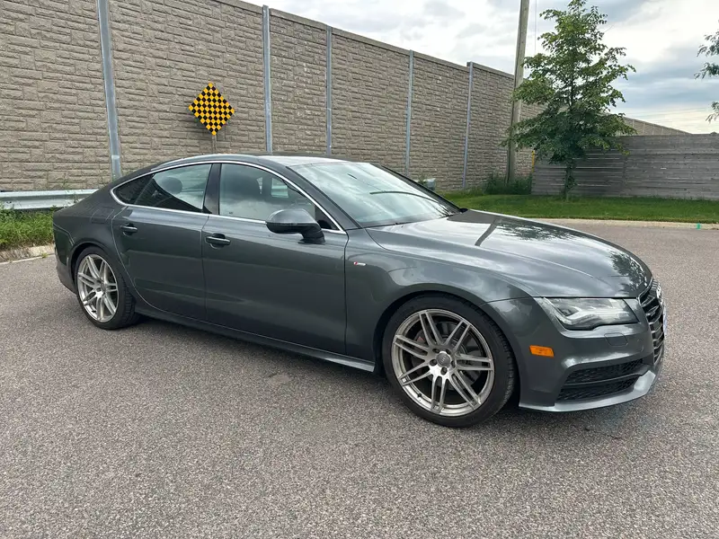 2012 Audi A7 Premium Plus, šedá, 155 000 km, dovoz Kanada — foto 2 z 12