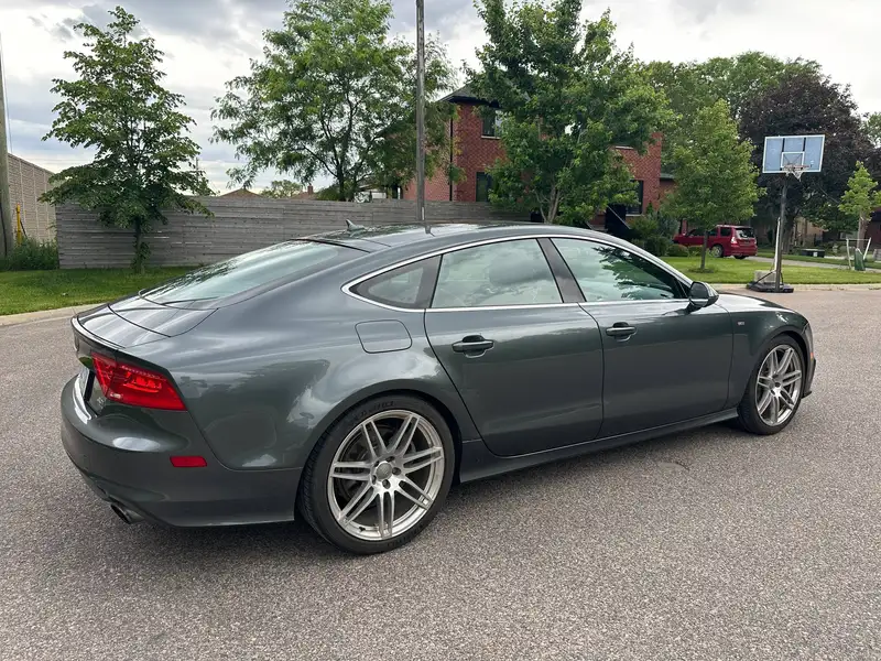 2012 Audi A7 Premium Plus, šedá, 155 000 km, dovoz Kanada — foto 3 z 12