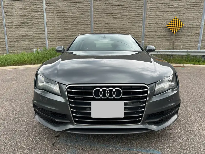 2012 Audi A7 Premium Plus, šedá, 155 000 km, dovoz Kanada — foto 5 z 12
