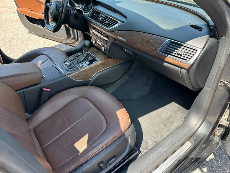 2012 Audi A7 Premium Plus, šedá, 155 000 km, dovoz Kanada — foto 8 z 12