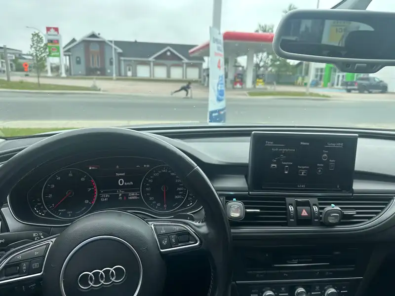2018 Audi A7 Progressiv, stříbrná, 161 000 km, dovoz Kanada — foto 3 z 7