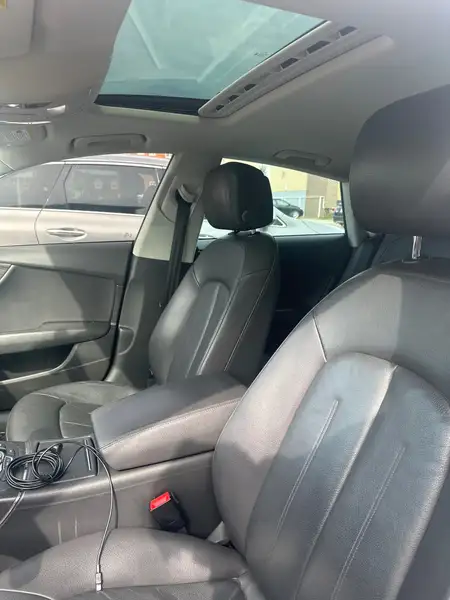 2018 Audi A7 Progressiv, stříbrná, 161 000 km, dovoz Kanada — foto 7 z 7
