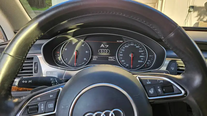 2014 Audi A7 Progressiv, bílá, 151 900 km, dovoz Kanada — foto 6 z 9