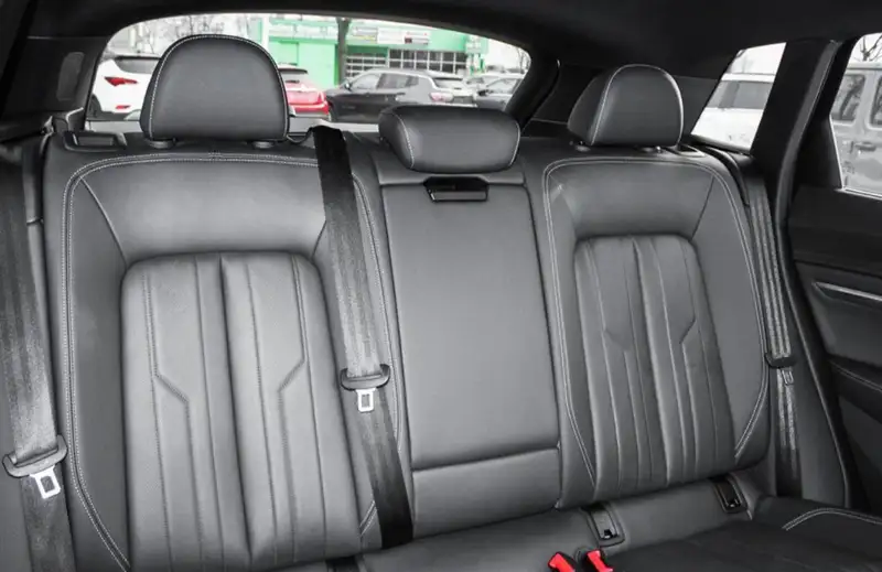 2021 Audi E-Tron Technik quattro, 73 500 km, dovoz Kanada — foto 7 z 11
