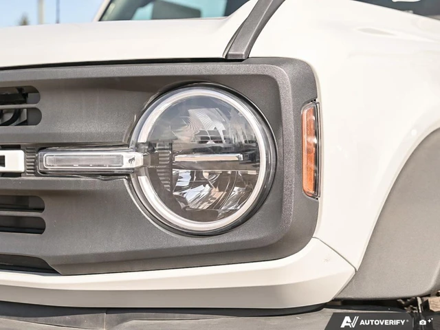 2026 Ford Bronco Base, bílá, 57 km, dovoz Kanada — foto 10 z 19