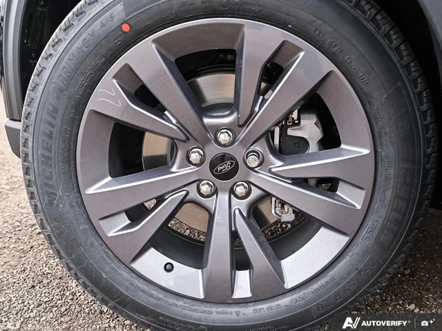 2026 Ford Explorer Active, černá, 9 km, dovoz Kanada — foto 6 z 19