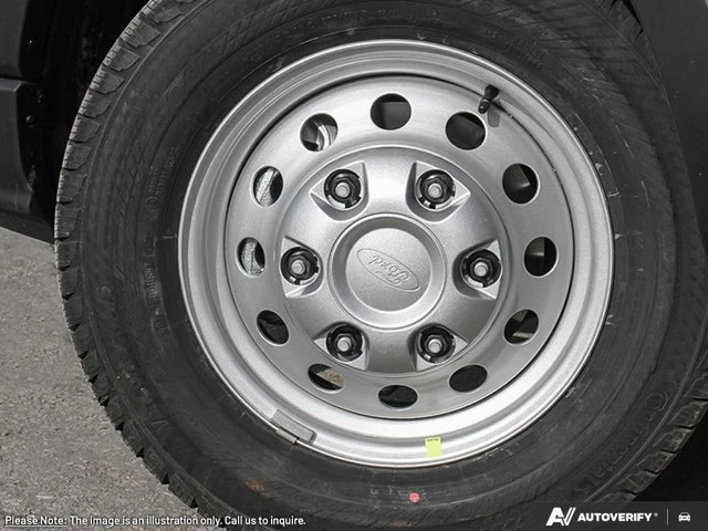 2027 Ford Transit Cargo Van, bílá, 250 km, dovoz Kanada — foto 8 z 20