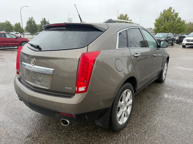 2014 Cadillac Srx Performance, hnědá, 139 337 km, dovoz Kanada — foto 13 z 18