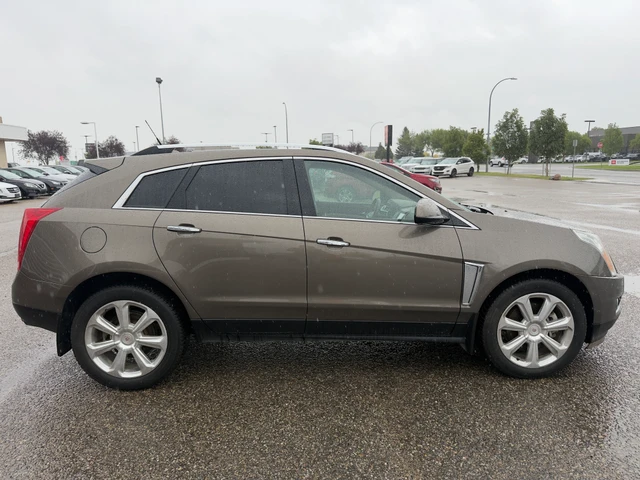 2014 Cadillac Srx Performance, hnědá, 139 337 km, dovoz Kanada — foto 7 z 18