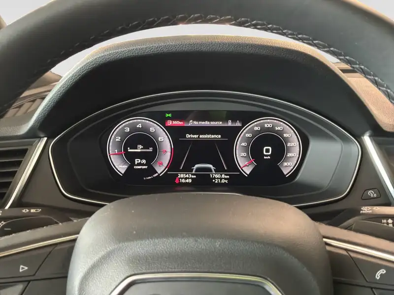 2023 Audi Q5 Progressiv, modrá, 28 300 km, dovoz Kanada — foto 12 z 12