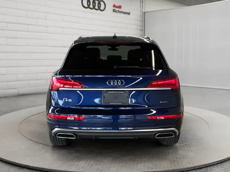 2023 Audi Q5 Progressiv, modrá, 28 300 km, dovoz Kanada — foto 6 z 12
