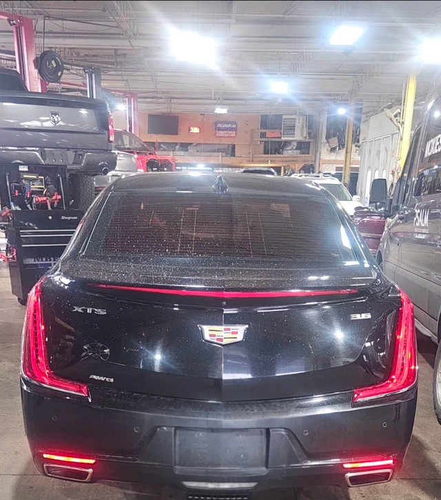 2019 Cadillac Xts, černá, 315 000 km, dovoz Kanada — foto 2 z 5
