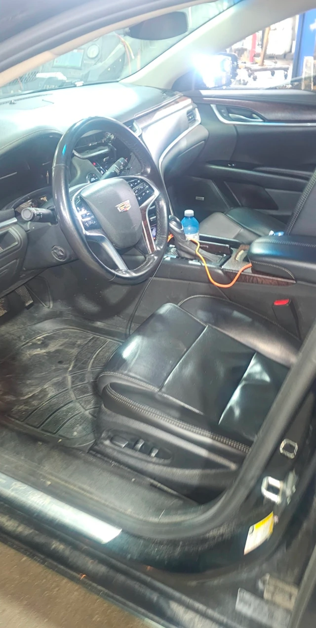 2019 Cadillac Xts, černá, 315 000 km, dovoz Kanada — foto 4 z 5