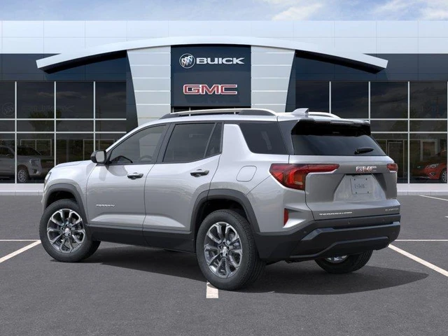 2027 GMC Terrain Elevation, stříbrná, 10 km, dovoz Kanada — foto 3 z 5