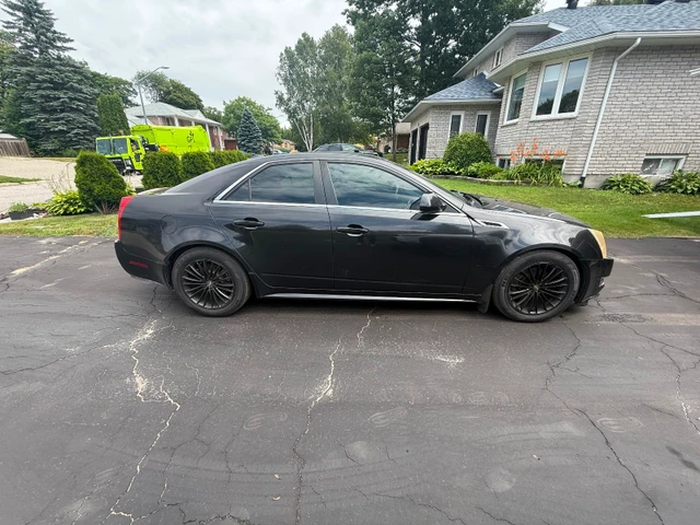 2012 Cadillac Cts, černá, 106 000 km, dovoz Kanada — foto 3 z 3