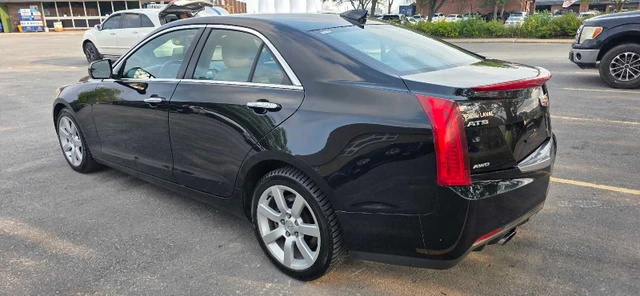 2017 Cadillac Ats, 128 000 km, dovoz Kanada — foto 4 z 5