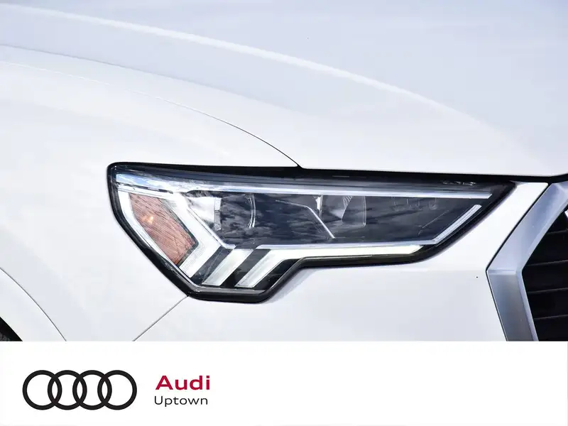 2022 Audi Q3 Progressiv, bílá, 82 473 km, dovoz Kanada — foto 3 z 12