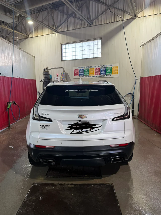 2019 Cadillac Xt4, 69 000 km, dovoz Kanada — foto 3 z 5