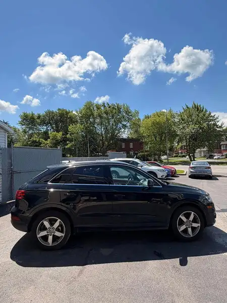 2015 Audi Q3 Progressiv, 173 990 km, dovoz Kanada — foto 4 z 11