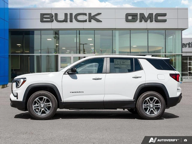 2027 GMC Terrain AWD Elevation AWD Elevation, bílá, 10 km, dovoz Kanada — foto 3 z 20