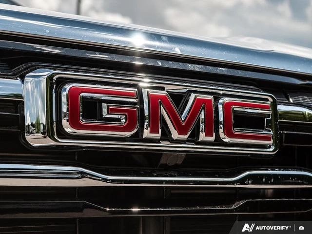 2027 GMC Terrain AWD Elevation AWD Elevation, bílá, 10 km, dovoz Kanada — foto 9 z 20